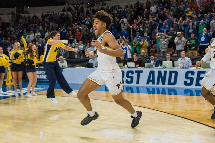 Jordan Poole's Michigan buzzer-beater was nearly identical to one he hit in high  school
